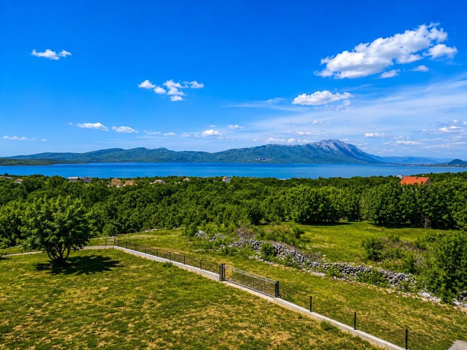 Natural landscape, Lake view