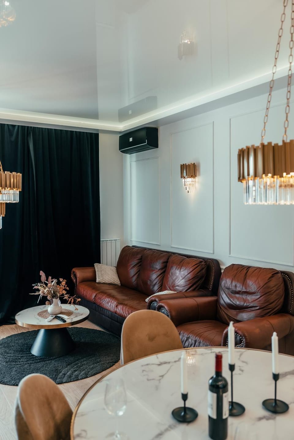 Living room, Seating area