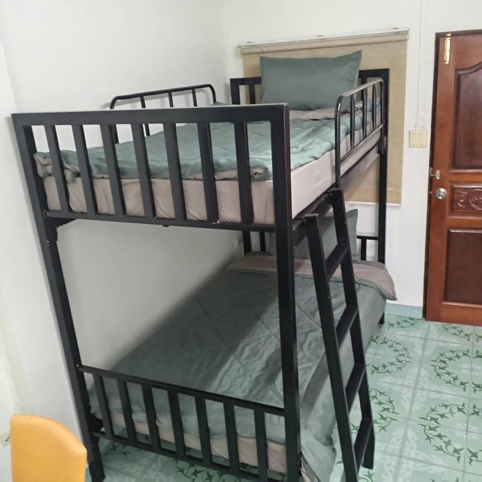 Bed, Bedroom, bunk bed