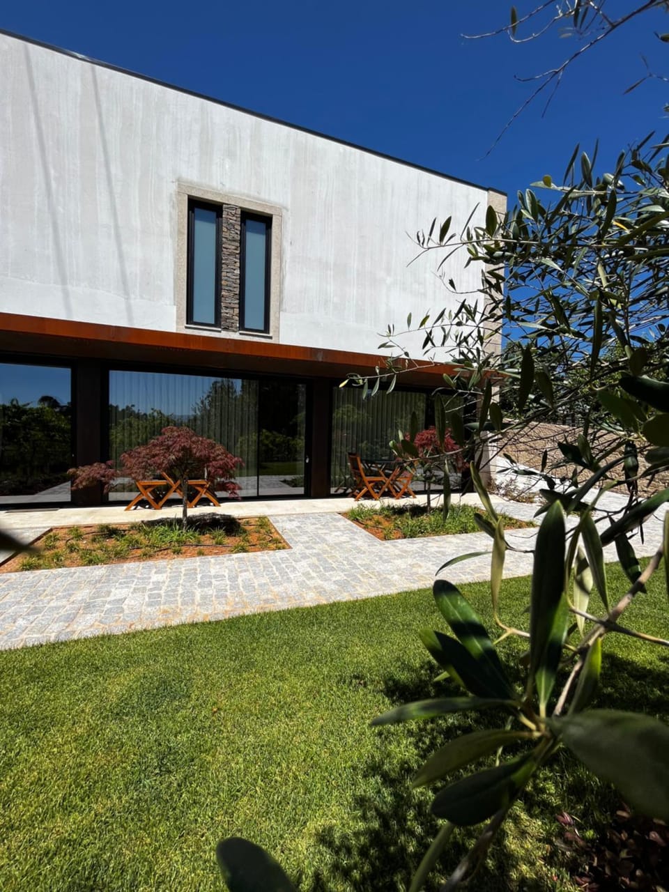 Property building, Spring, Garden, Garden view