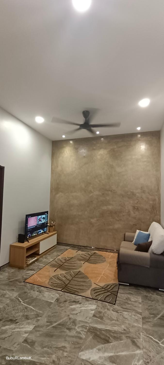 TV and multimedia, Living room, Seating area, Evening entertainment