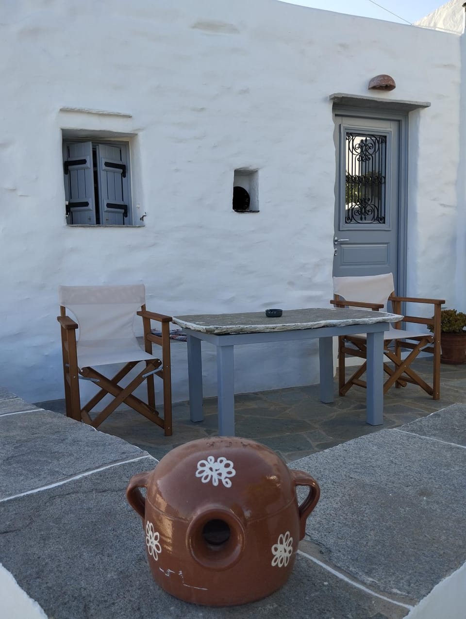 Θέα - Thea Apartment in Milos
