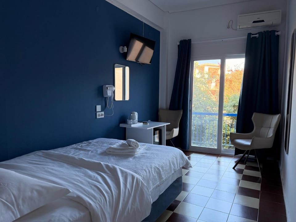 Bedroom, City view, air conditioner