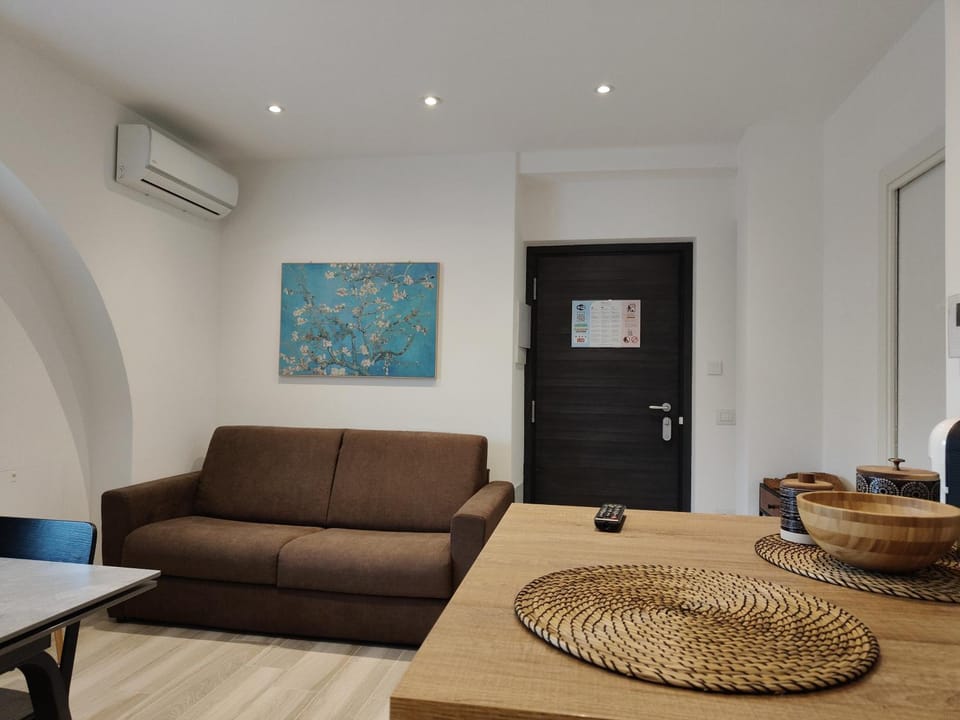 Living room, air conditioner