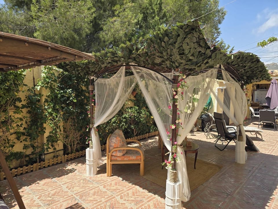 The Garden RA Floor Private Rooms, Pool, Garden Access Bed and Breakfast in Marina Baixa