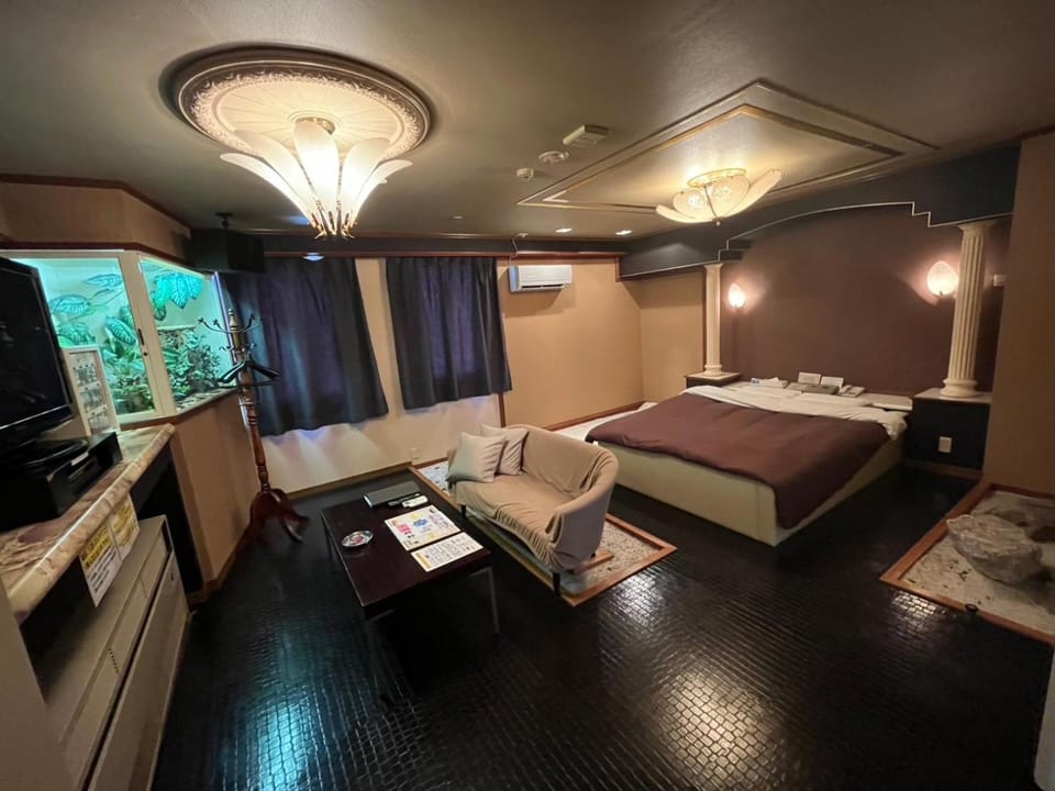 Bed, TV and multimedia, Bedroom, air conditioner
