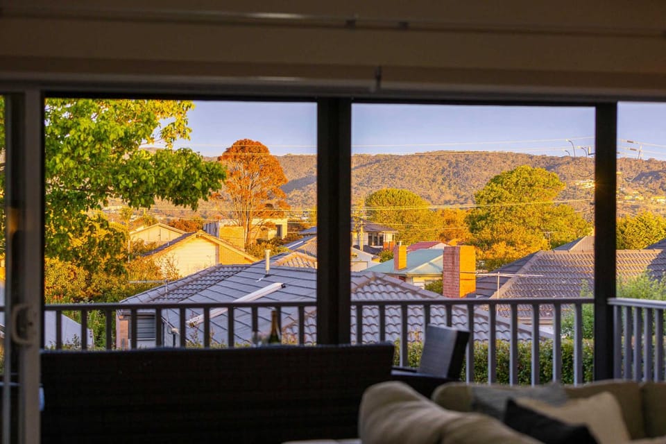 Rosey's Cottage - 600m to Beach & Mountain Views House in Rosebud