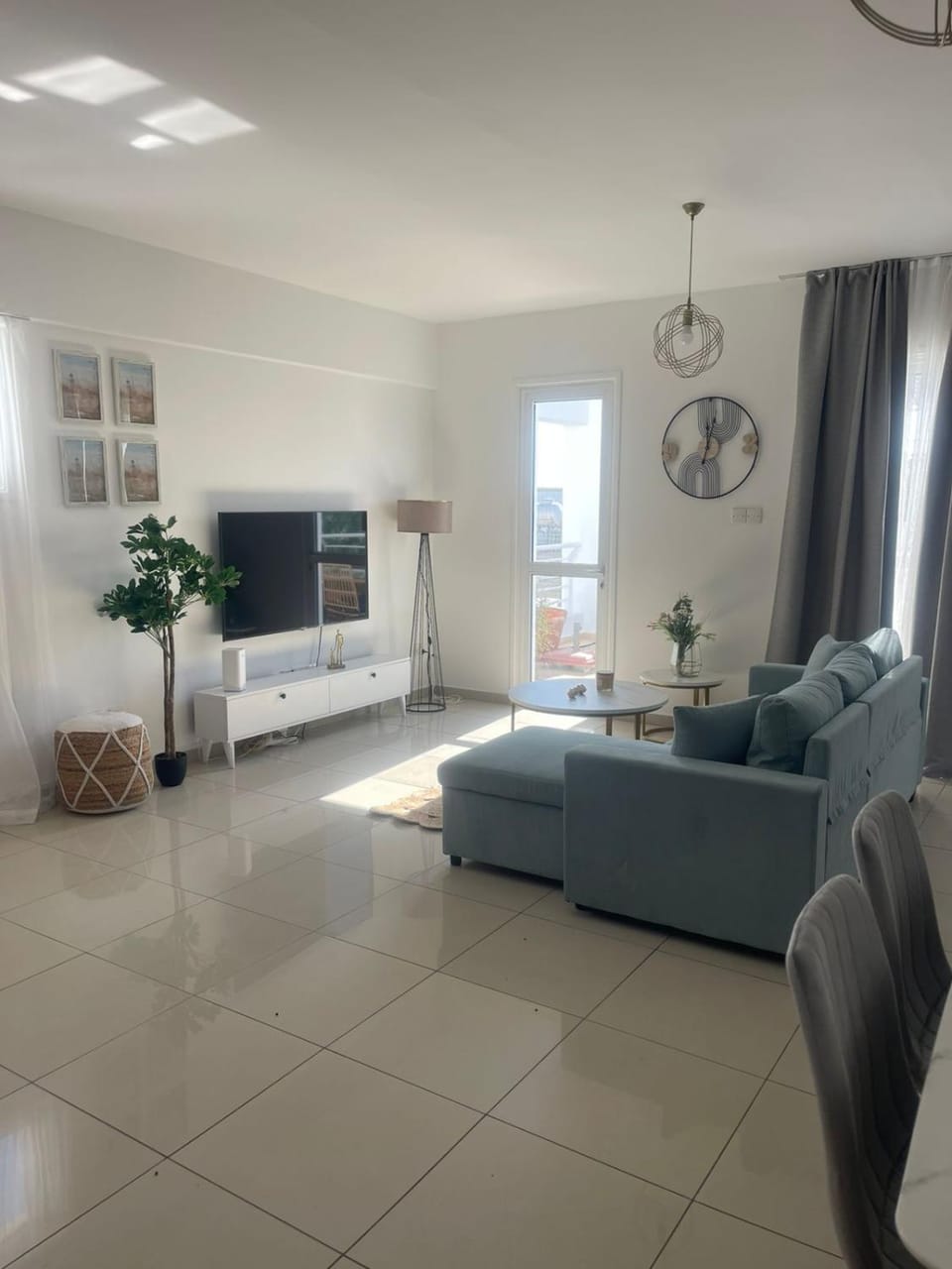 TV and multimedia, Living room