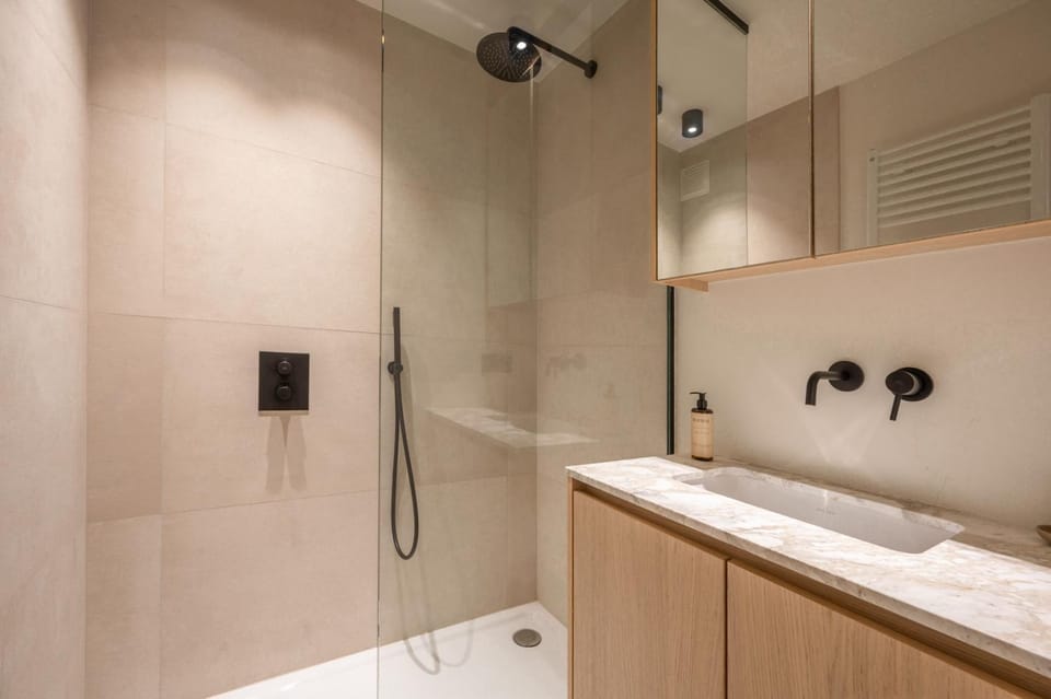 Coastal Comfort in the Heart of Knokke with Terrace & Sea Views Apartment in Knokke-Heist
