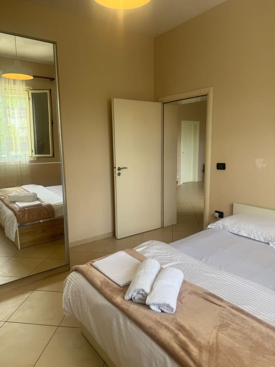 Luna Stay Bed and Breakfast in Vlorë