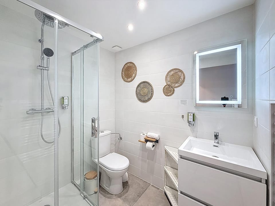 Shower, Bathroom