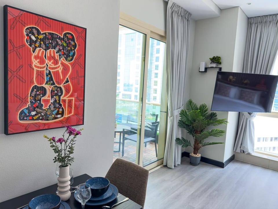 TV and multimedia, Dining area
