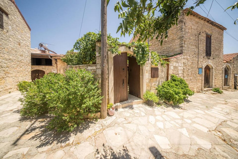 Maison Des Vignes Lofou House in Limassol District