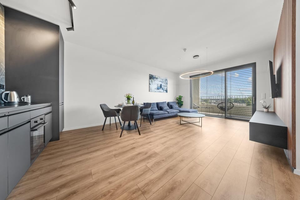 Kitchen or kitchenette, Living room, Seating area, Dining area