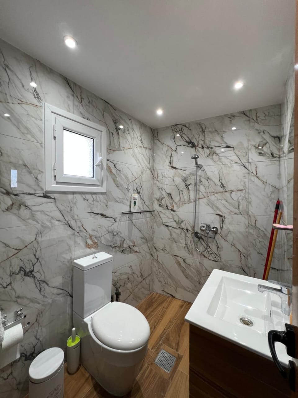 Shower, Toilet, Bathroom, bidet