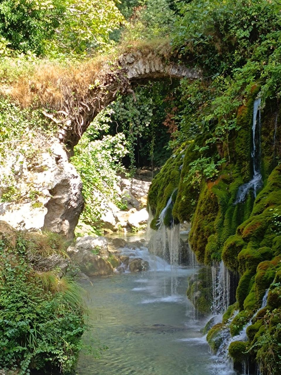 Palazzo Menghina Bed and Breakfast in Campania