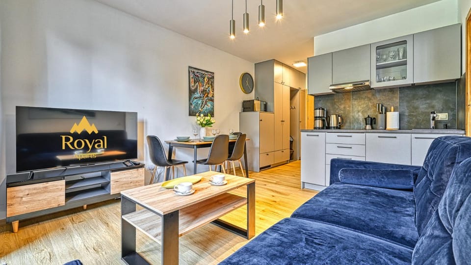 TV and multimedia, Kitchen or kitchenette, Seating area, Dining area