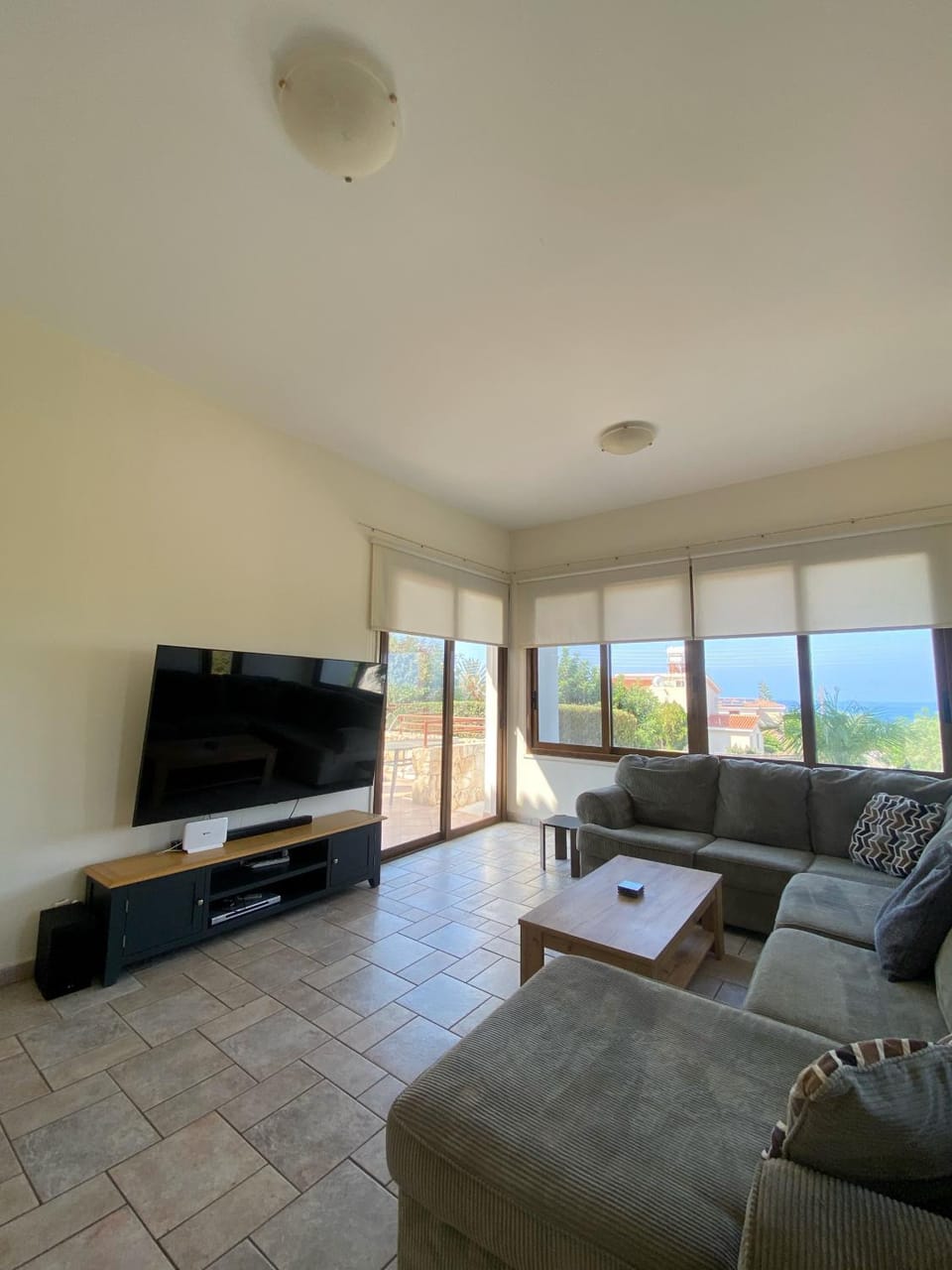 Communal lounge/ TV room, Living room