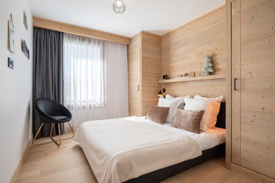 Bed, Bedroom, wardrobe