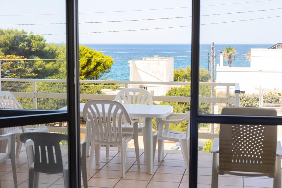 Torre suda vista mare by Paf in tour Apartment in Apulia