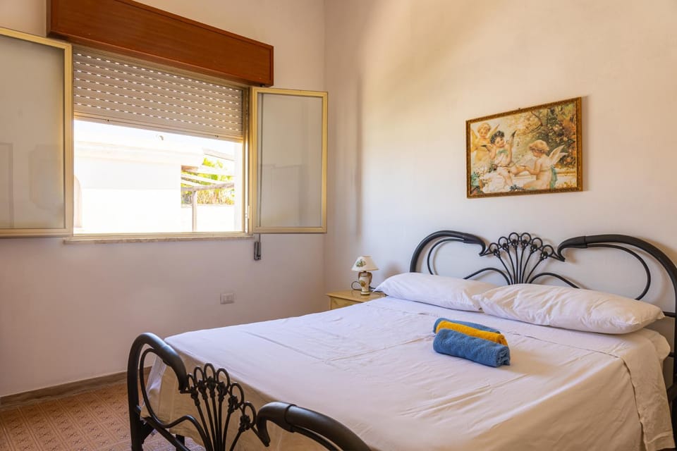 Torre suda vista mare by Paf in tour Apartment in Apulia