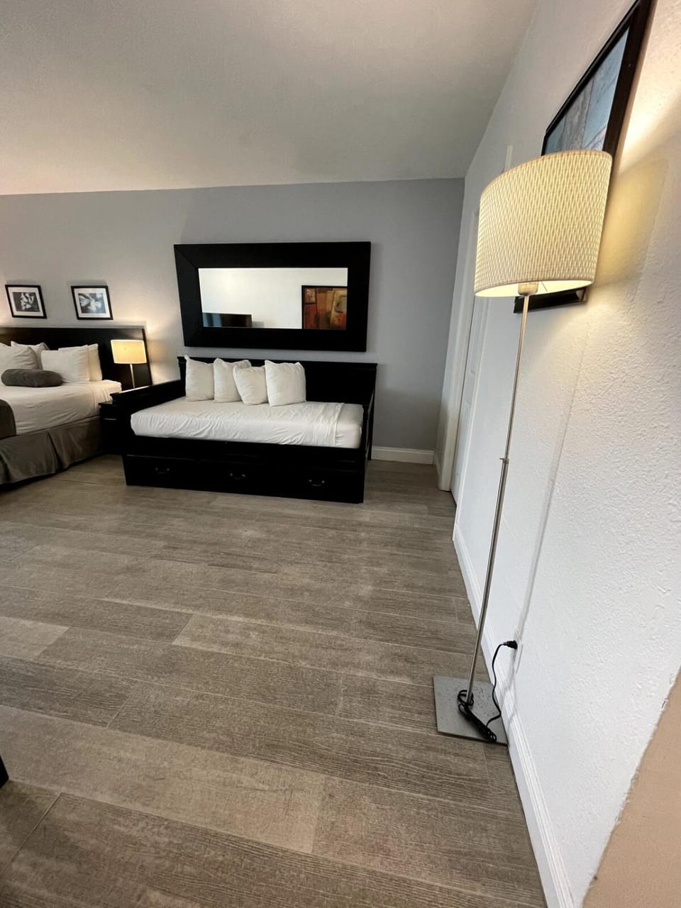 Shine Suites Balcony Studio 7 Apartment in Miami Beach