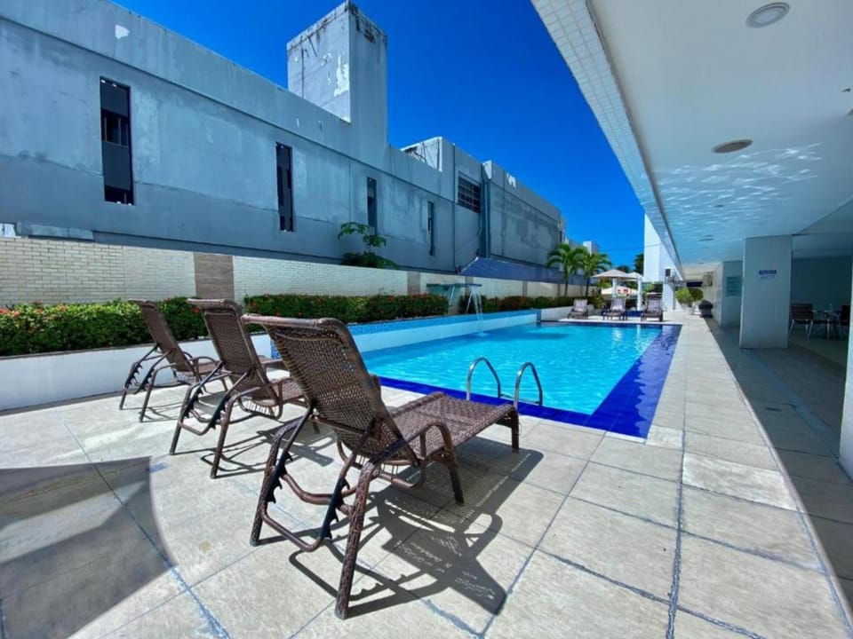 Pool view, Swimming pool, sunbed