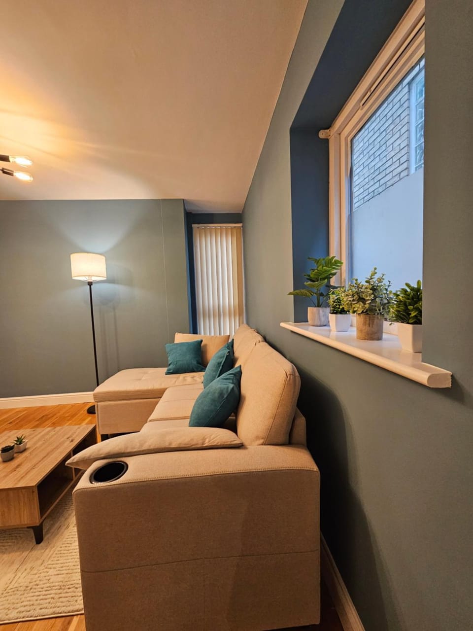 Living room, Seating area
