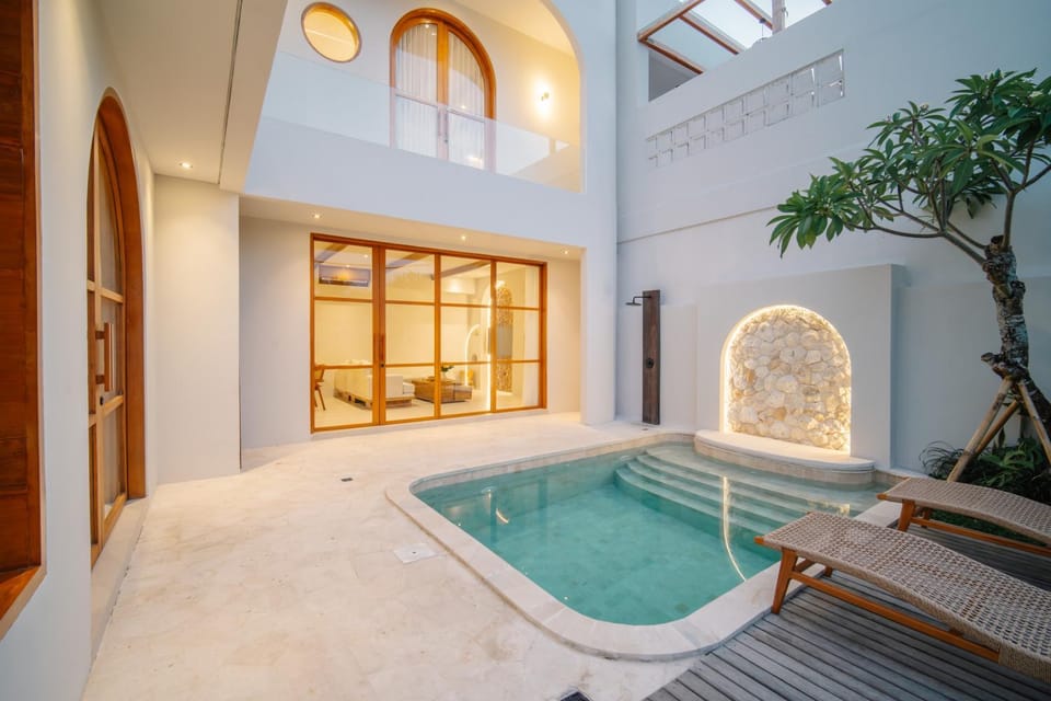 Hot Tub, Pool view