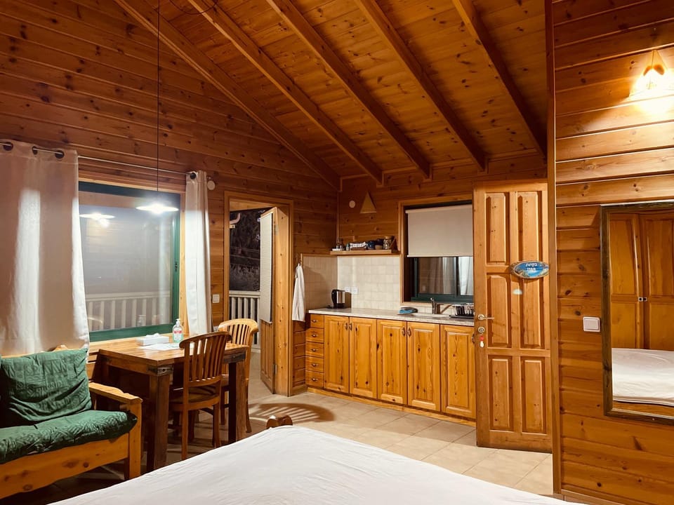 Aviv - Bakfar in Amirim Nature lodge in North District