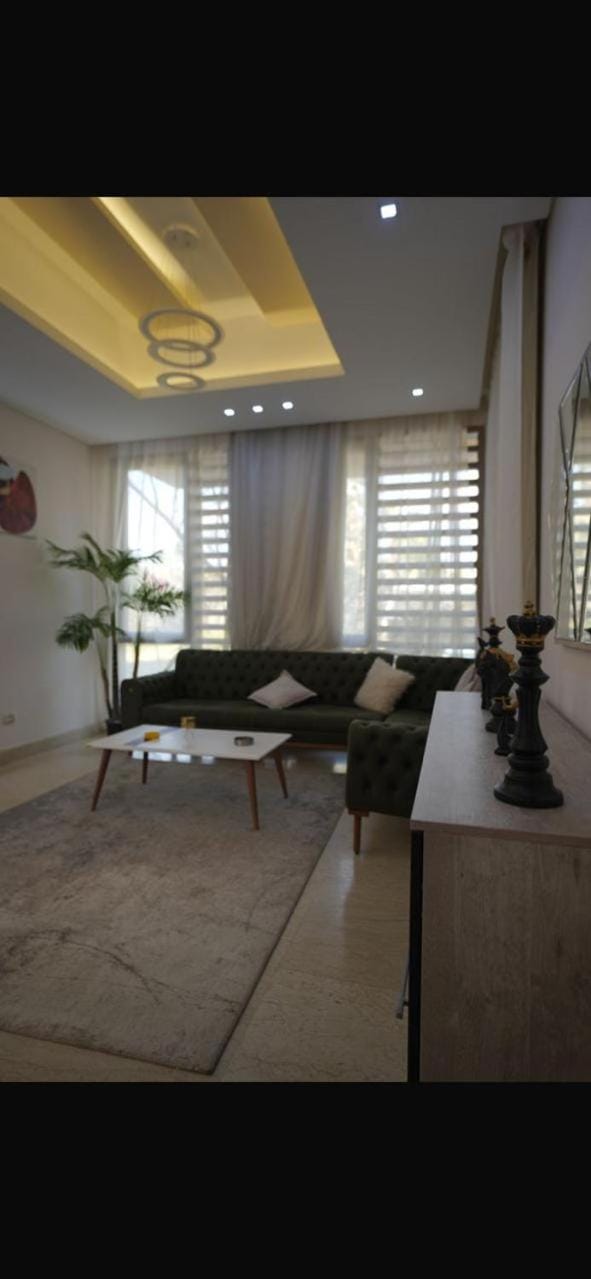 الشيخ زايد- بيفيرلى هيلز- الليجريا Villa in Egypt