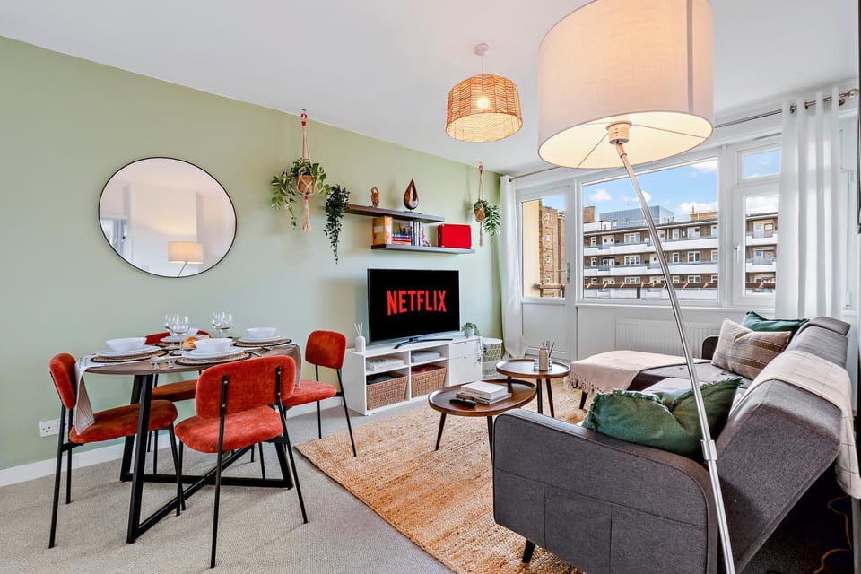 Spacious 2-Bed Apartment In Shoreditch Apartment in London Borough of Islington