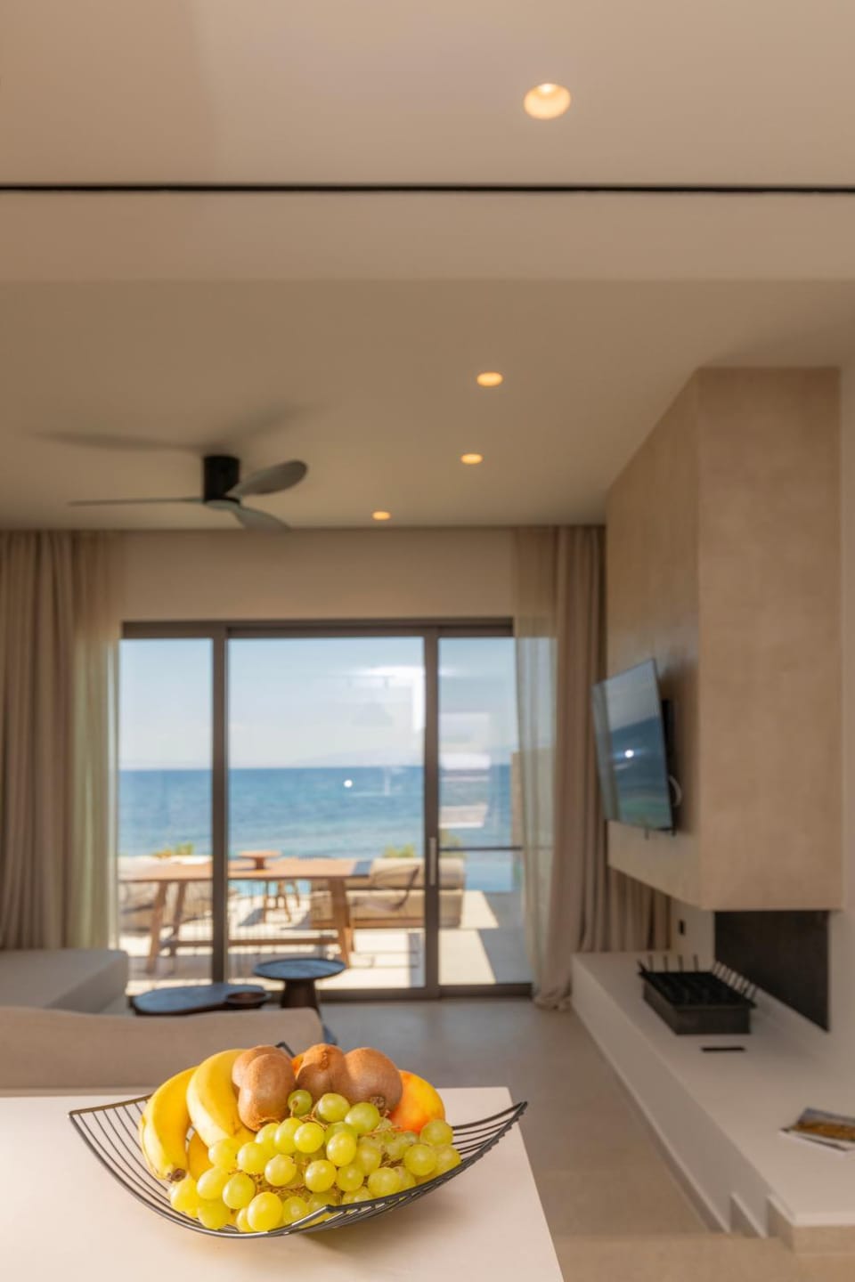 AÁSHNA Suites and Residences House in Islands
