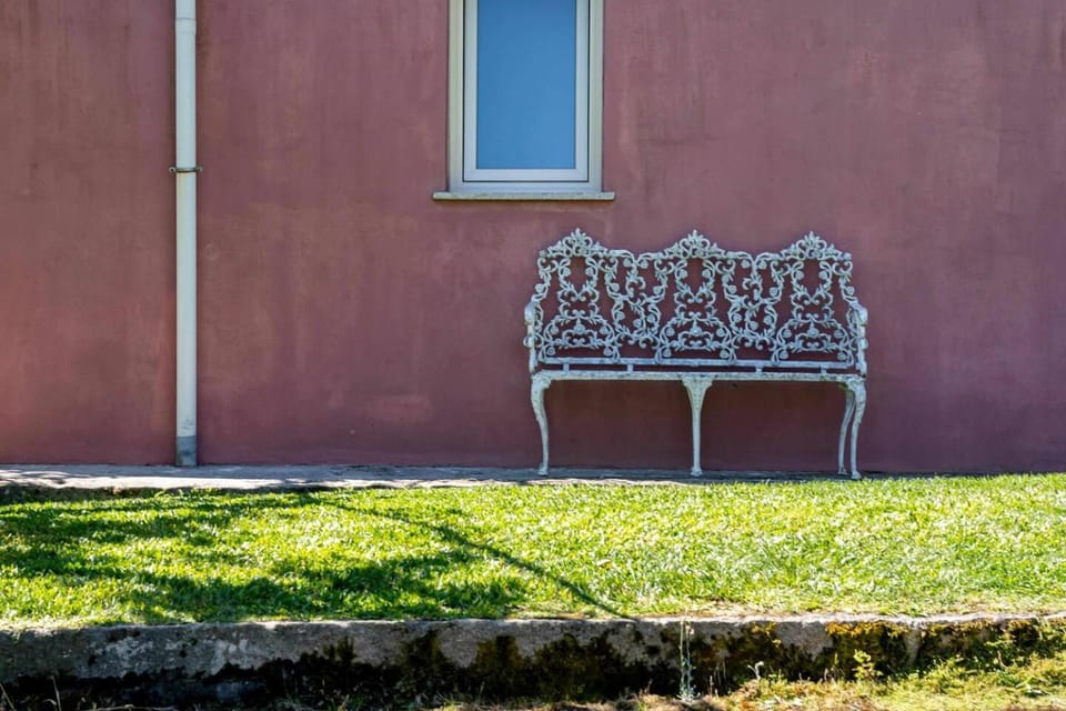 Facade/entrance, Garden, Decorative detail, Seating area