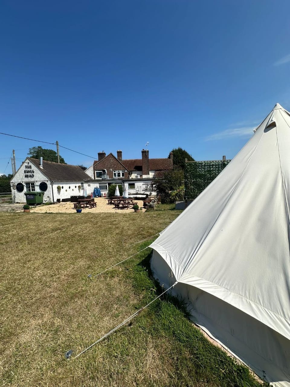 Kings Head Udimore Luxury tent in Rother District
