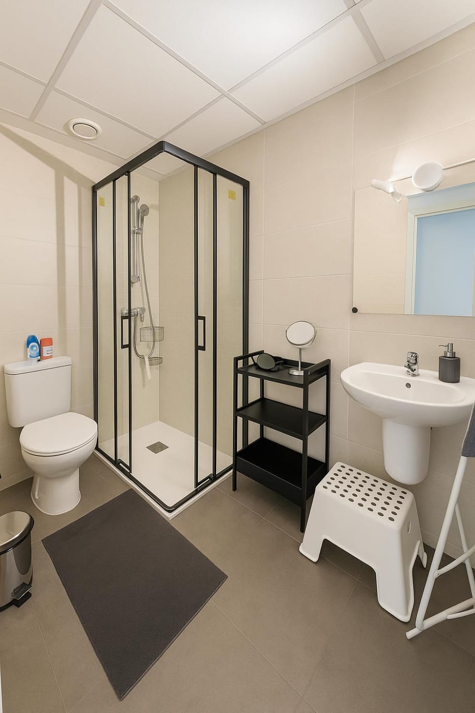 Shower, Toilet, Bathroom