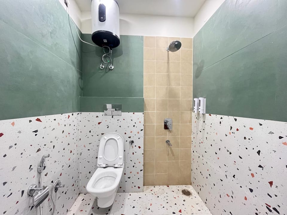 Shower, Bathroom, bidet