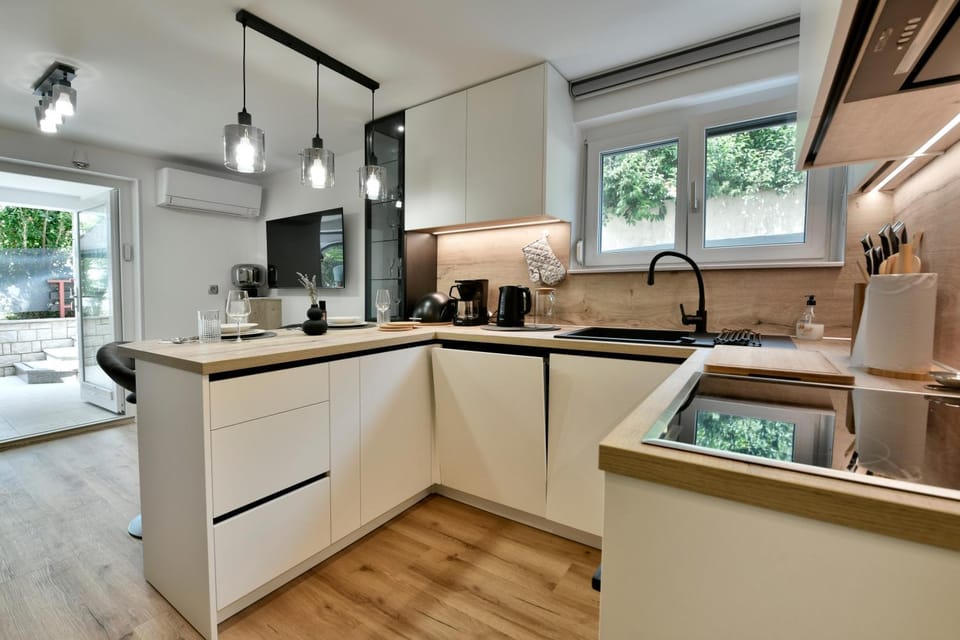 kitchen, kitchen