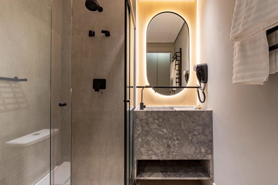 Shower, Bathroom, hair dryier