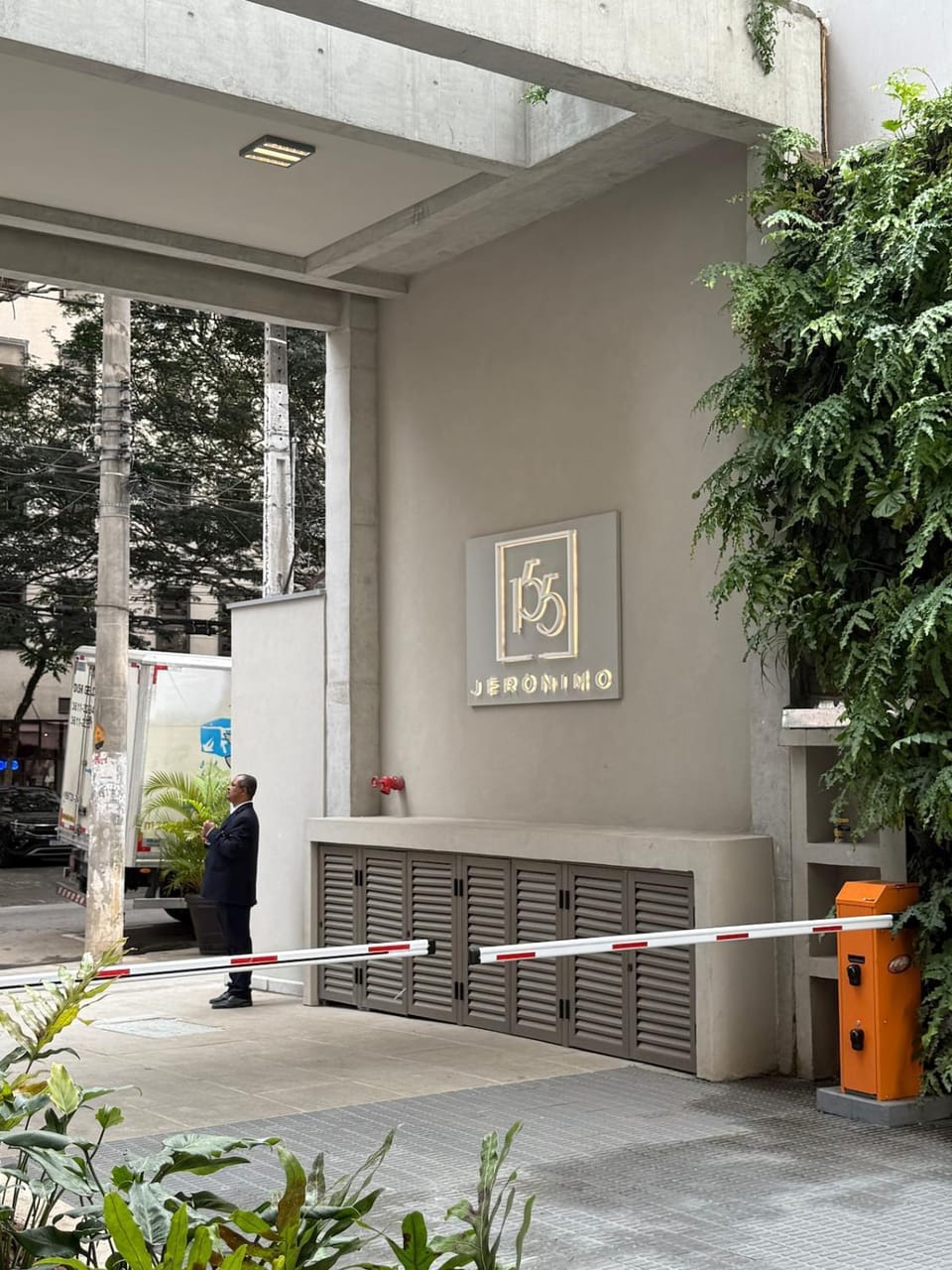 Facade/entrance, Property logo or sign