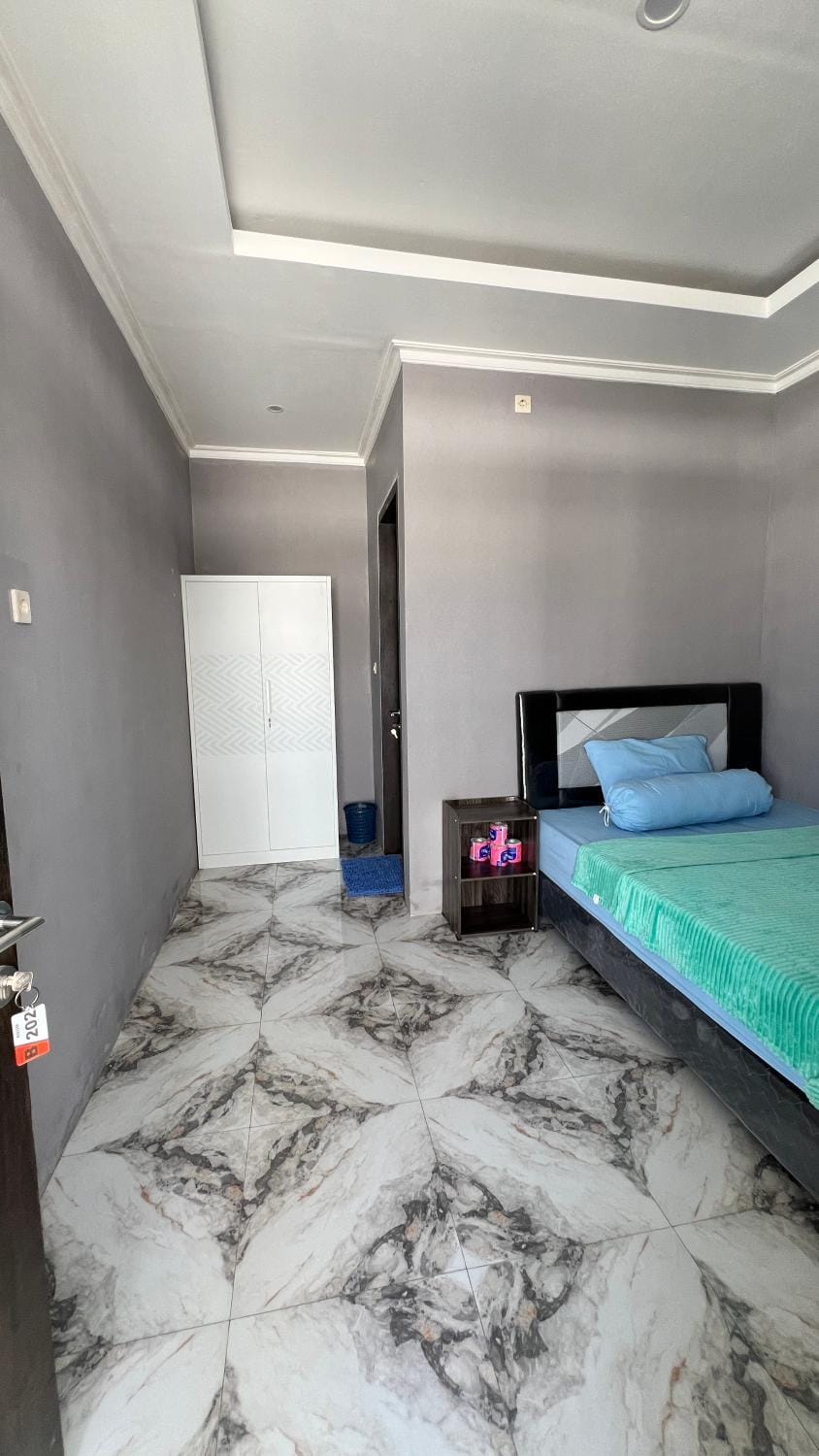 Solo travelers dream-affordable rooms by wirakos Vacation rental in Pujut