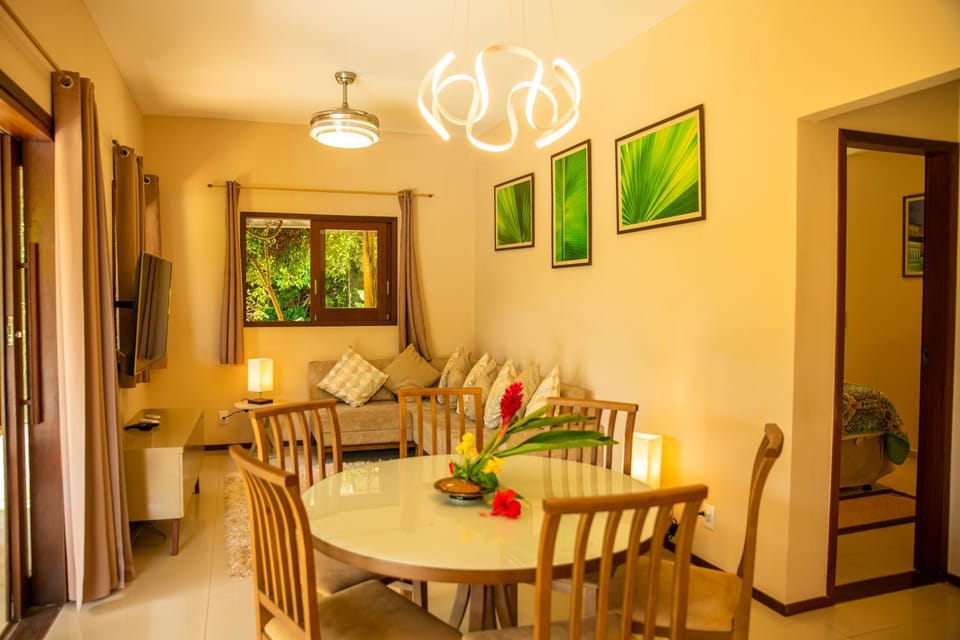 Living room, Meals