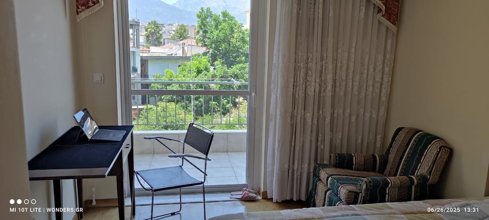 Bed, View (from property/room), Balcony/Terrace, Seating area, Bedroom, Mountain view