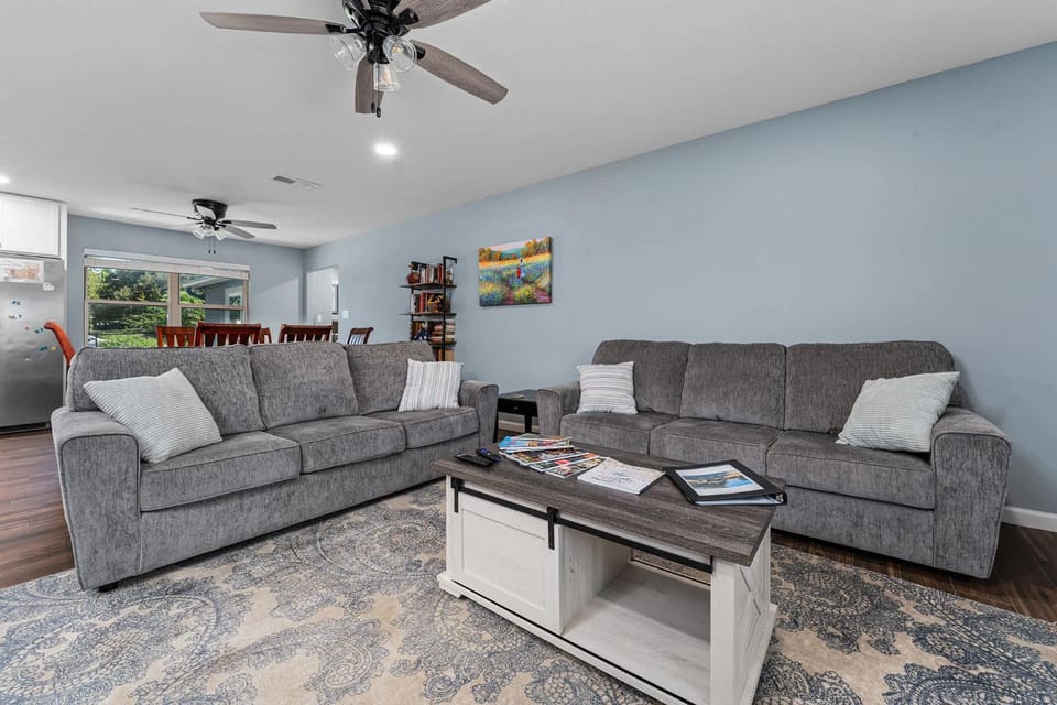 Walnut House - Close to Downtown Fire Pit House in Fredericksburg