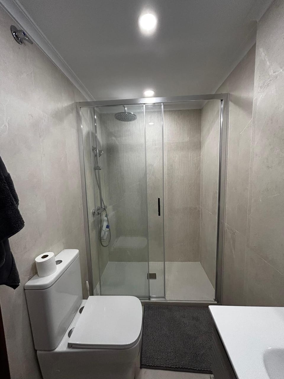 Shower, Toilet, Bathroom