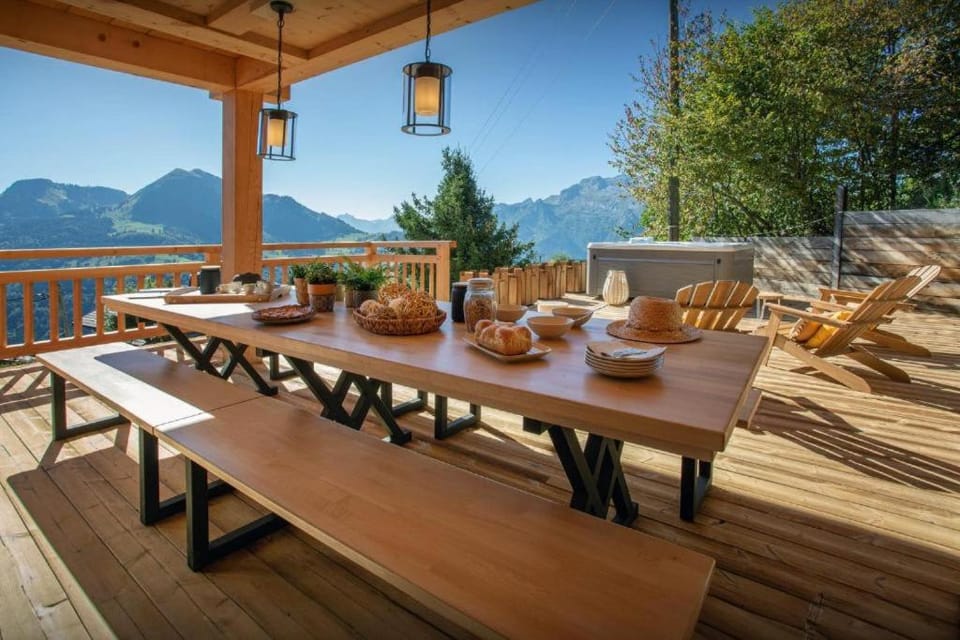 Spring, Day, Natural landscape, Balcony/Terrace, Seating area, Mountain view