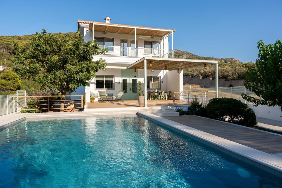 AK-Green Villa near Athens Airport Villa in East Attica Regional Unit, Greece
