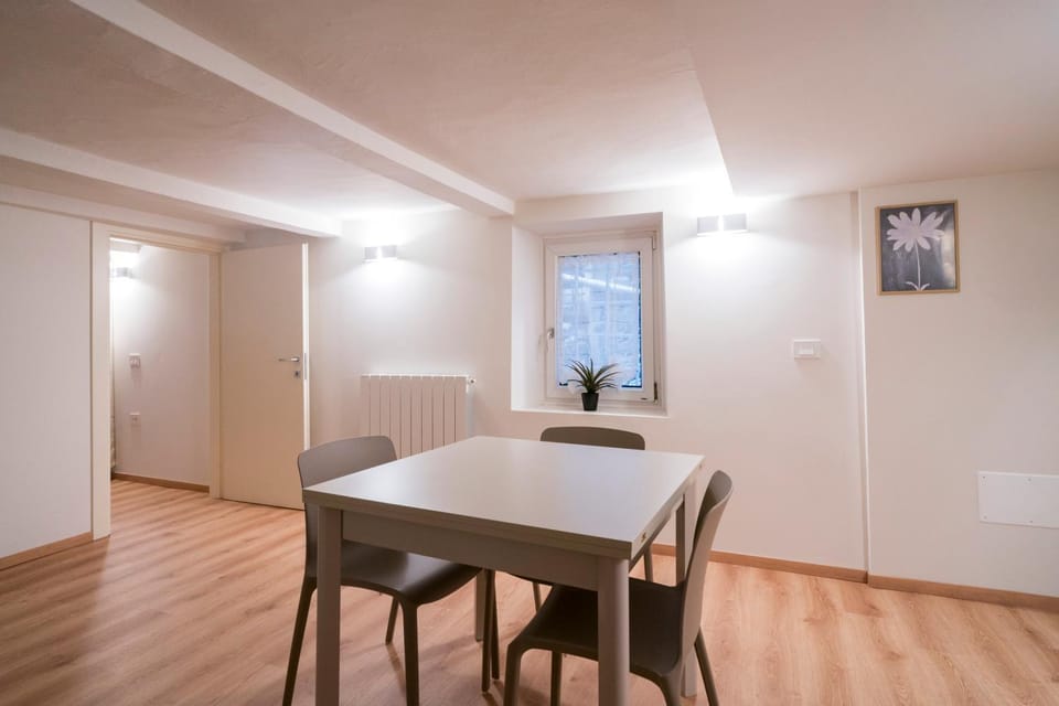 Aosta Holiday Apartments - Croix-de-Ville Apartment in Aosta