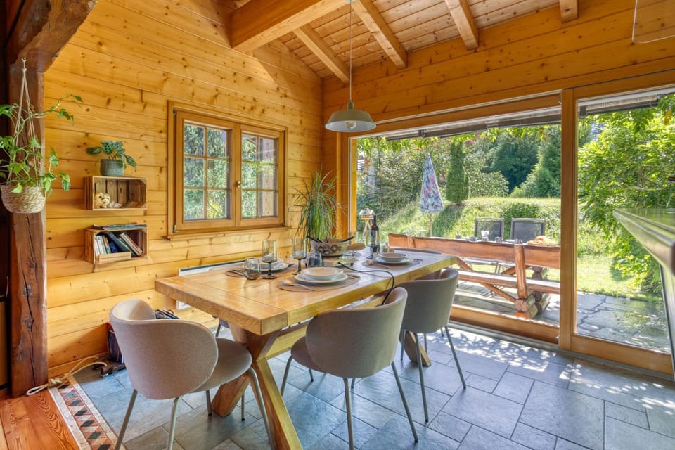 Dining area, Garden view