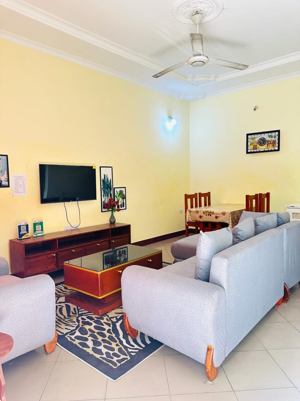 Pearl Lulu -3 Bedroom Apartments near Zanzibar Ferry and DownTown Apartment in City of Dar es Salaam